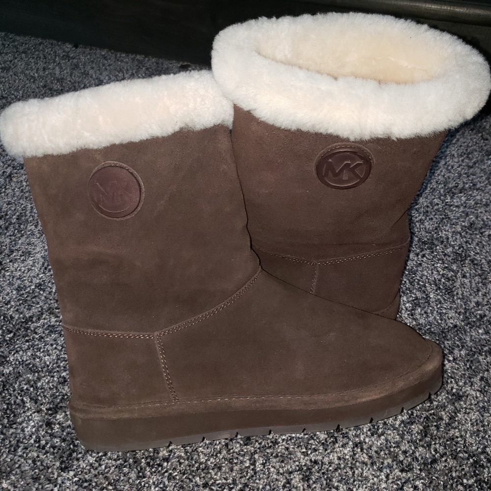 Michael kors bur boots